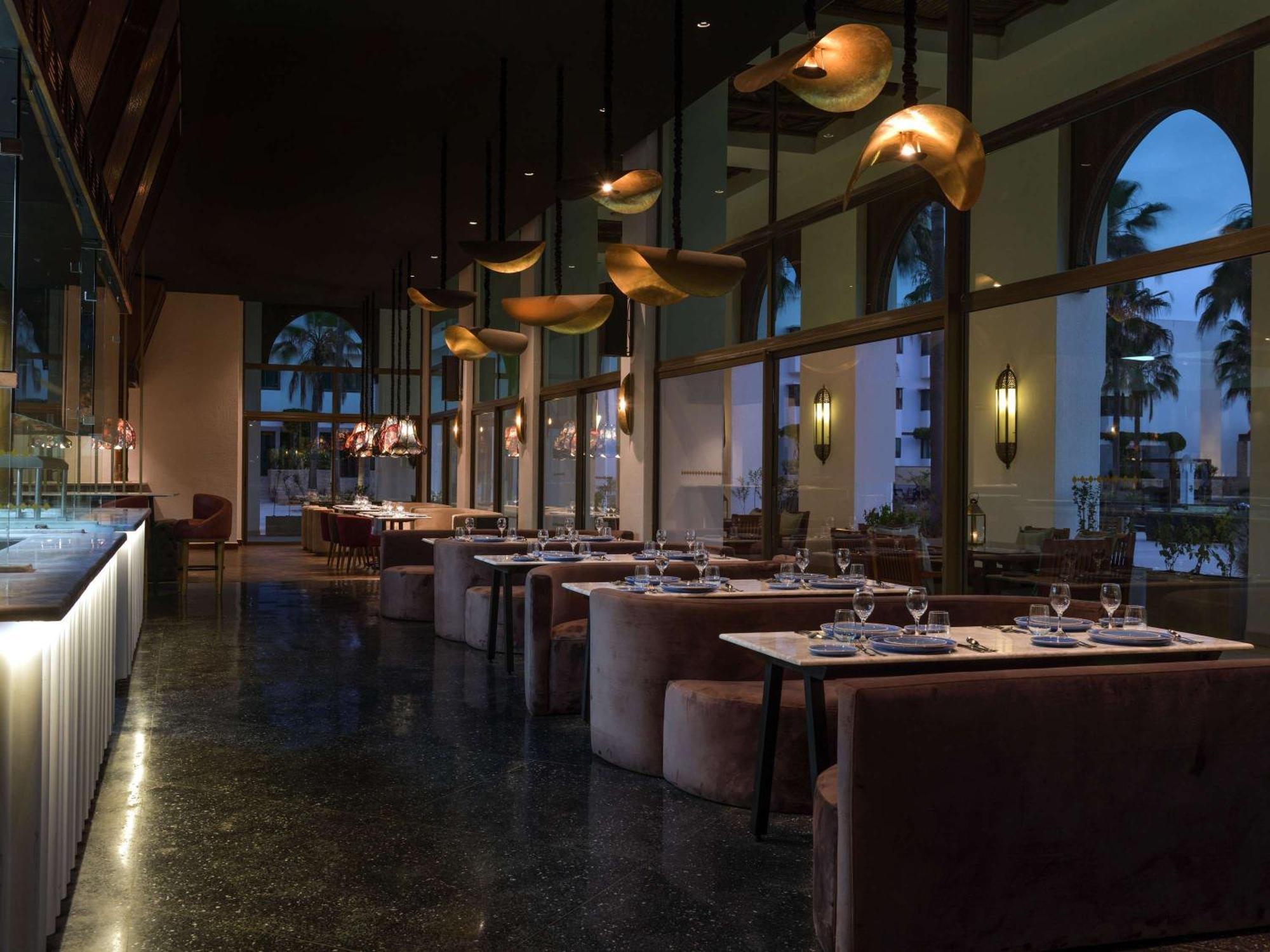 Sofitel Agadir Royal Bay Resort Exterior photo The interior of the restaurant